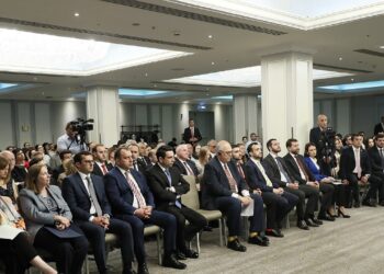 Пашинян вновь заявляет, что демократия – главный международный бренд Армении