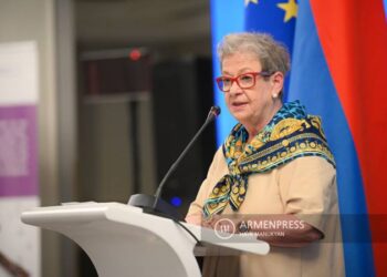 ЕС впечатлен реформами в Армении и внимательно следит за протестами — посол