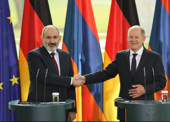 Шольц: Территориальная целостность и право на самоопределение равноценны