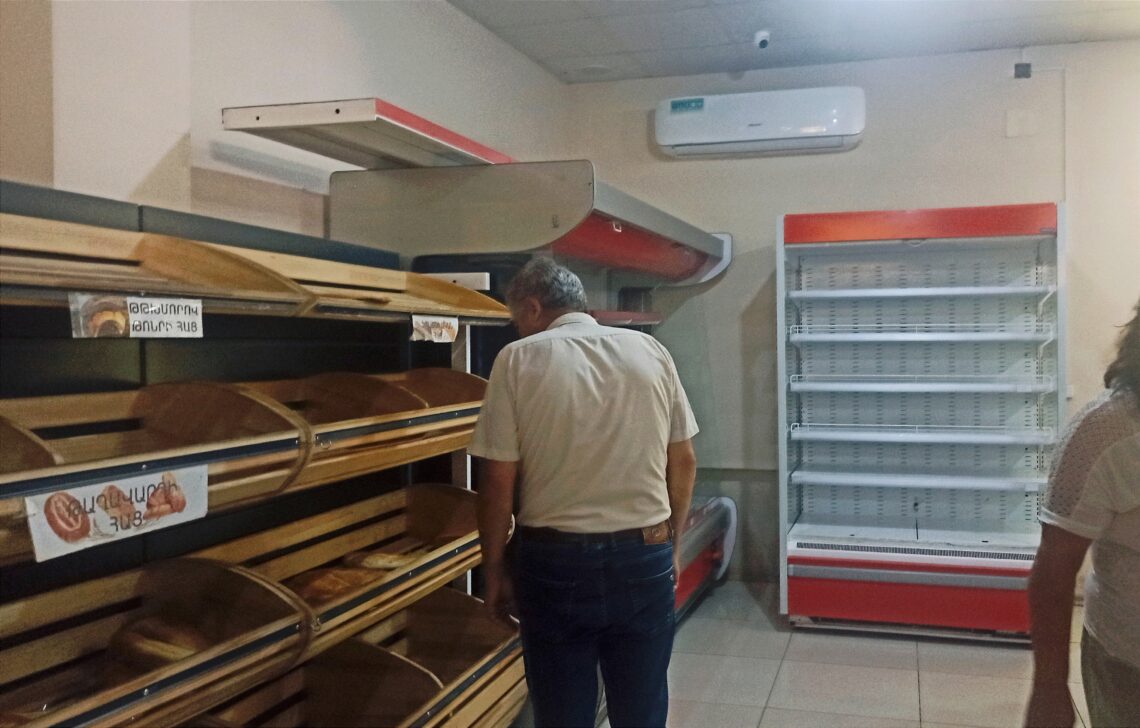 Прогулка по блокадному городу