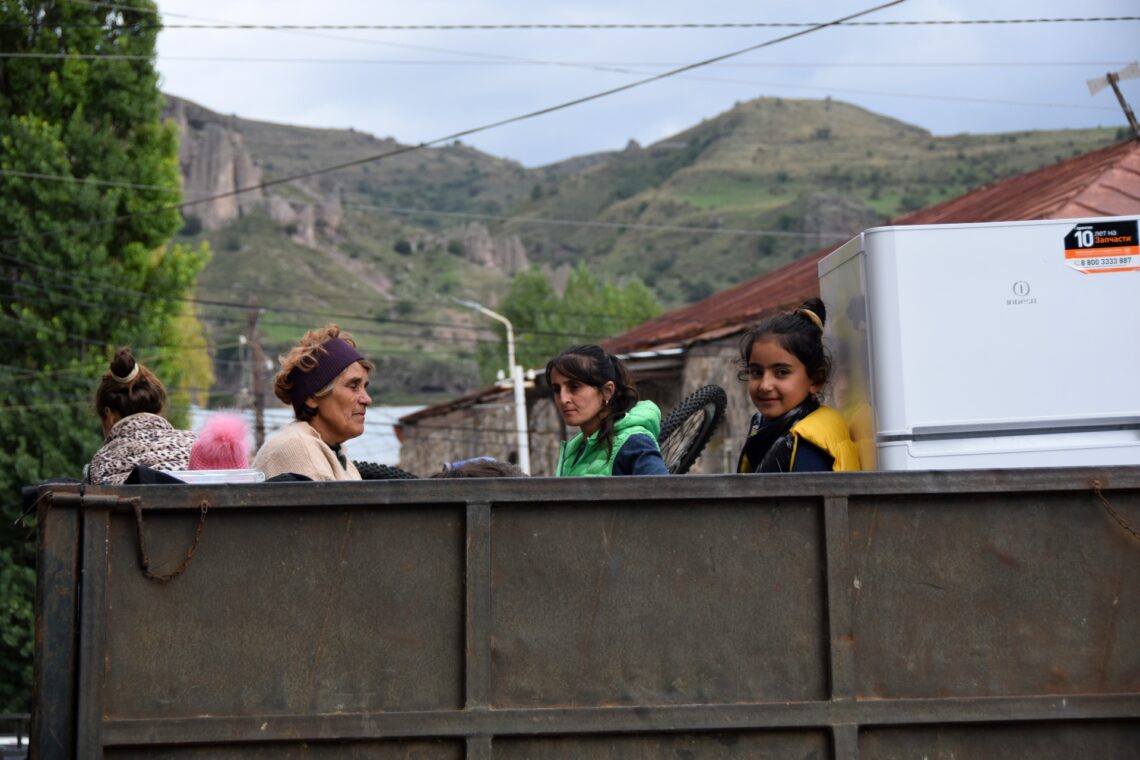 Կյանքի ճանապարհը բացվեց, բայց միայն Արցախը հայաթափելու համար