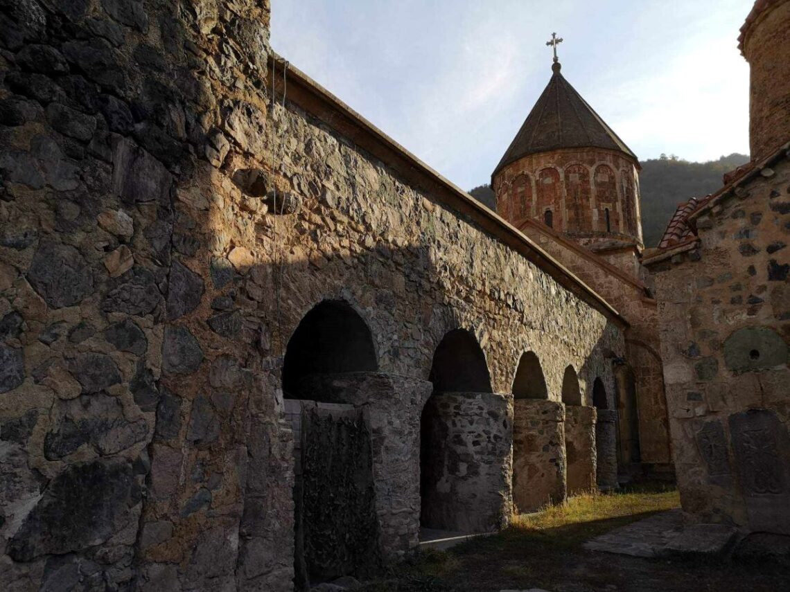 Богатое культурное наследие Арцаха под угрозой: впервые без армян — Step1